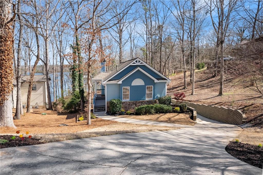 2300 Whippoorwill Lane