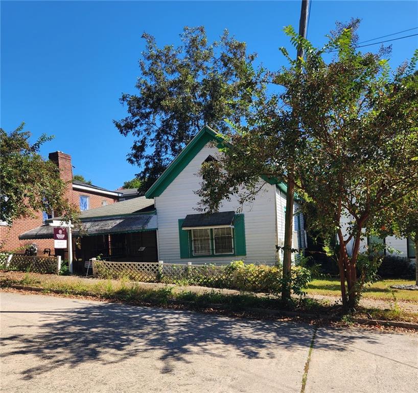 1078 West Avenue SW