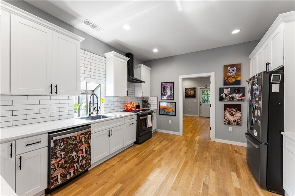 611 Pickett Street, Atlanta, Georgia image 8