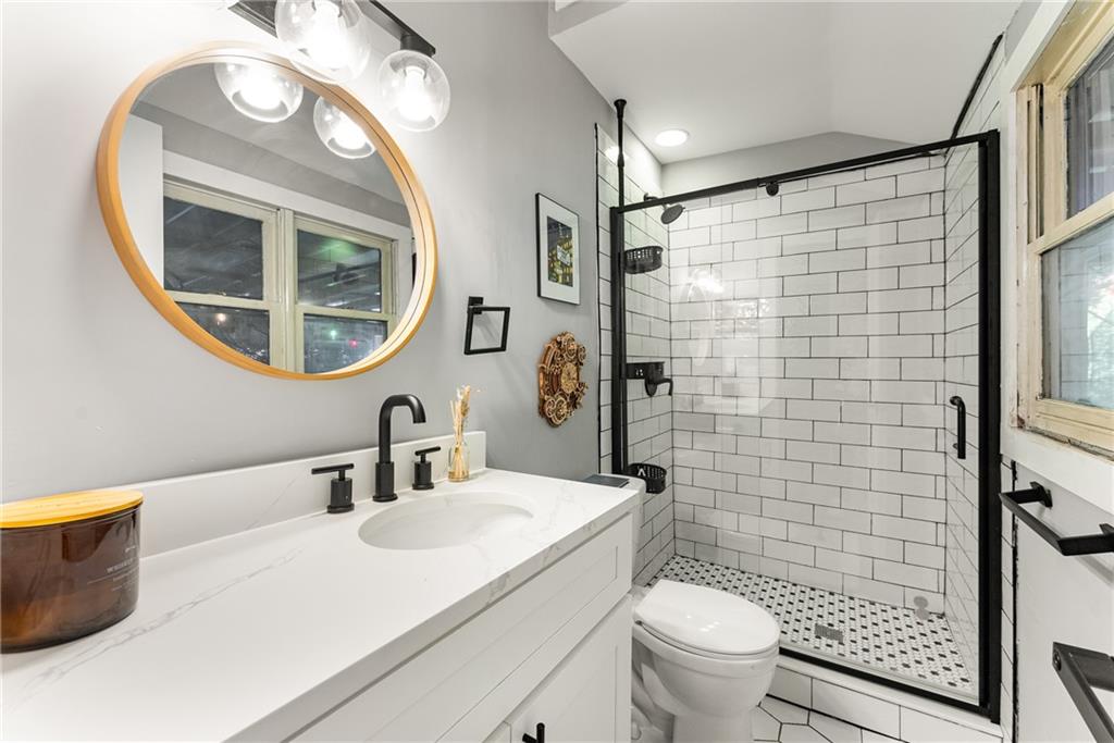 611 Pickett Street, Atlanta, Georgia image 24