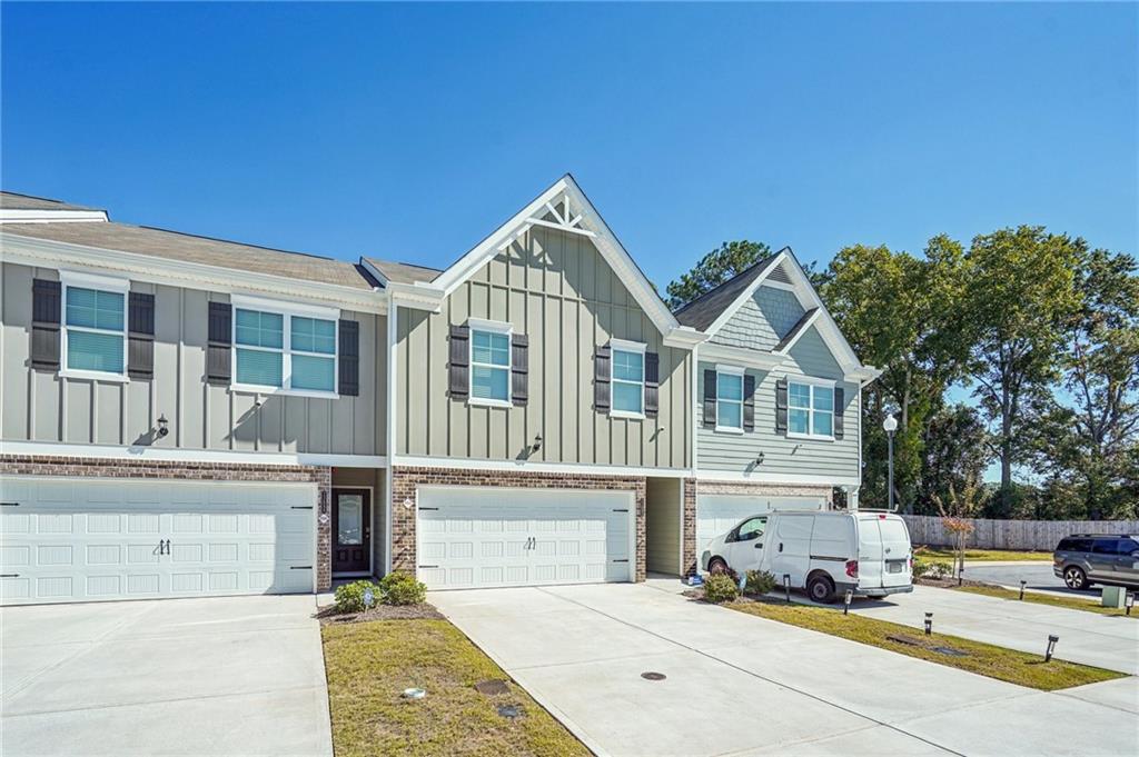 11692 Mendenhall