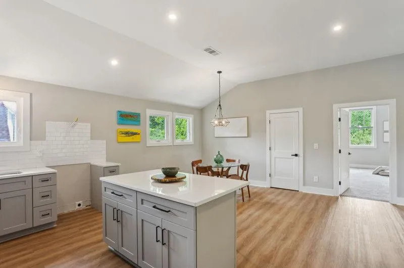 Atlanta, Georgia 30307, United States, 3 Bedrooms Bedrooms, ,2 BathroomsBathrooms,Residential,Active,126569