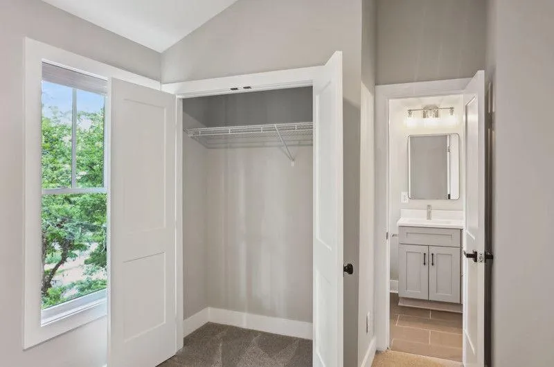 Atlanta, Georgia 30307, United States, 3 Bedrooms Bedrooms, ,2 BathroomsBathrooms,Residential,Active,126569