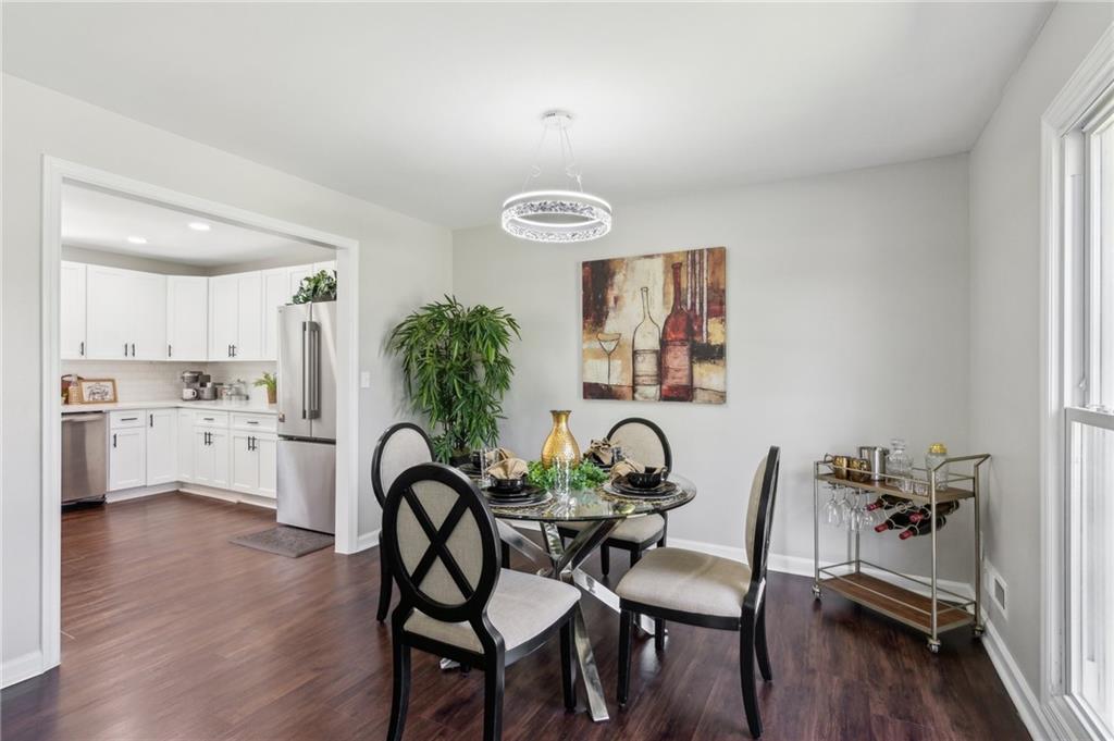 2284 briarwood Circle