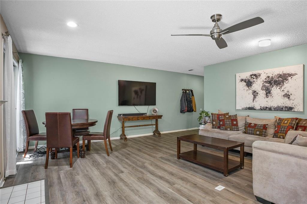 32 Springhedge Court