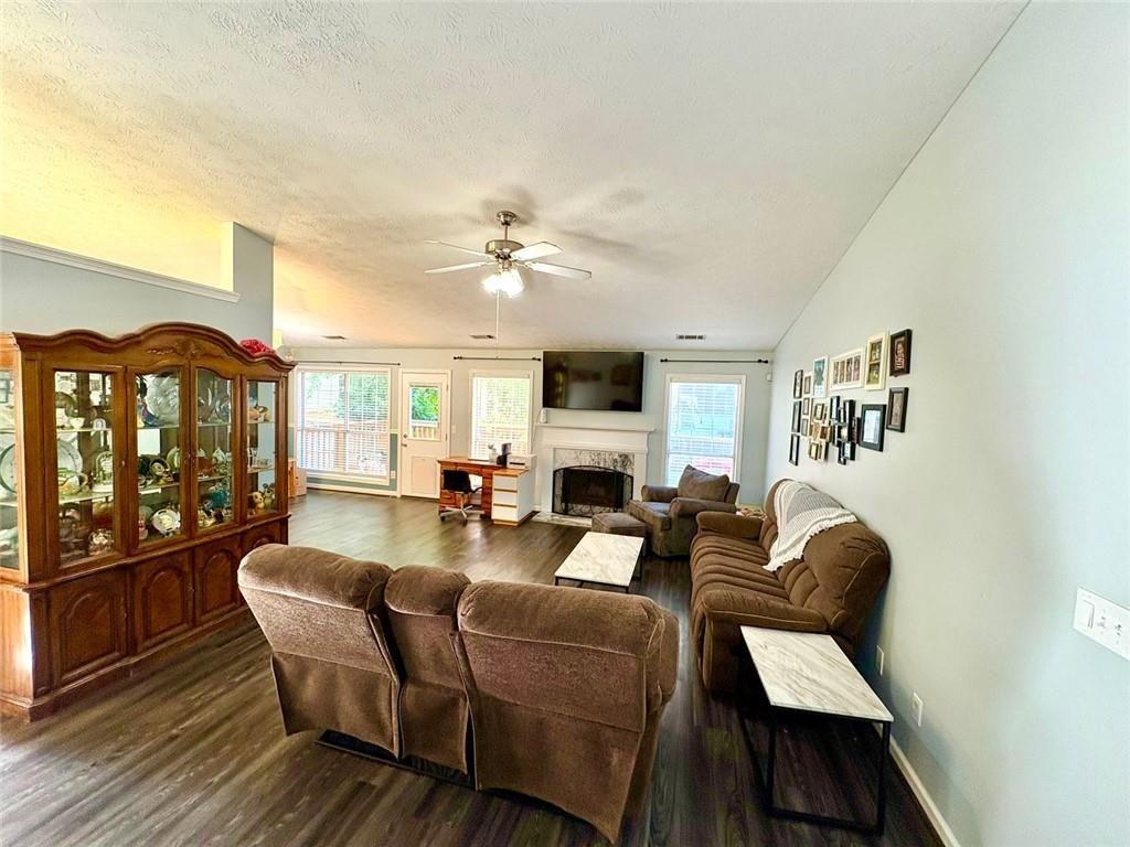 2536 Caray Court, Lawrenceville, Georgia image 12