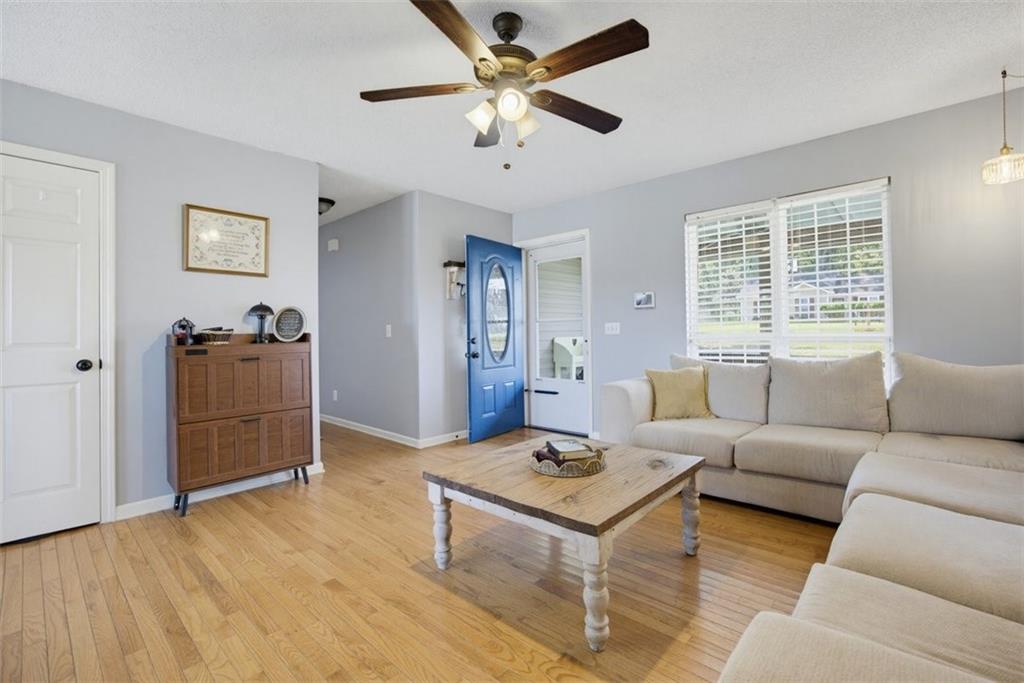 120 Fieldcrest Drive SE