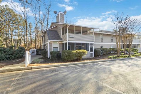 Condo For Sale - 1105 Wynnes Ridge Circle<br/> Marietta, GA 30067