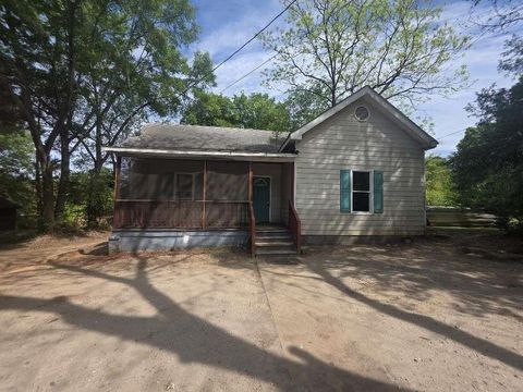 Homes For Sale - 3127 Hendrix Circle<br/> Covington, GA 30014