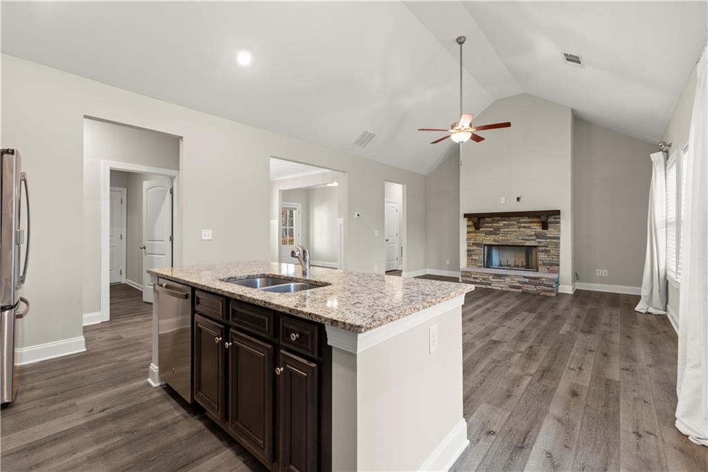 411 Spring Lake Hills, White, Georgia image 15