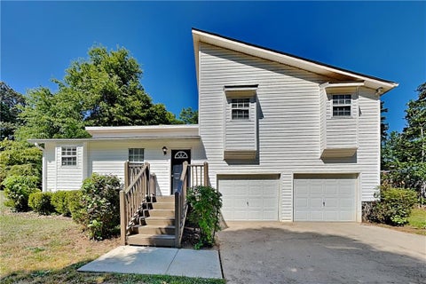 Homes For Rent - 4956 W Ridge Drive<br/> Douglasville, GA 30135