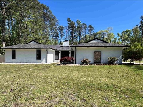 Homes For Rent - 747 Ginger Cake Rd Rd<br/> Fayetteville, GA 30214