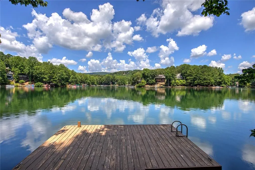 Waleska, Georgia 30183, United States, 3 Bedrooms Bedrooms, ,4 BathroomsBathrooms,Residential,Active,172326