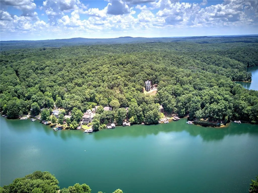 Waleska, Georgia 30183, United States, 3 Bedrooms Bedrooms, ,4 BathroomsBathrooms,Residential,Active,172326