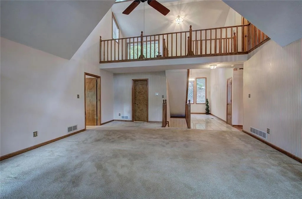 Waleska, Georgia 30183, United States, 3 Bedrooms Bedrooms, ,4 BathroomsBathrooms,Residential,Active,172326