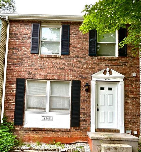 Townhouse For Rent - 4309 Lehaven Circle<br/> Tucker, GA 30084