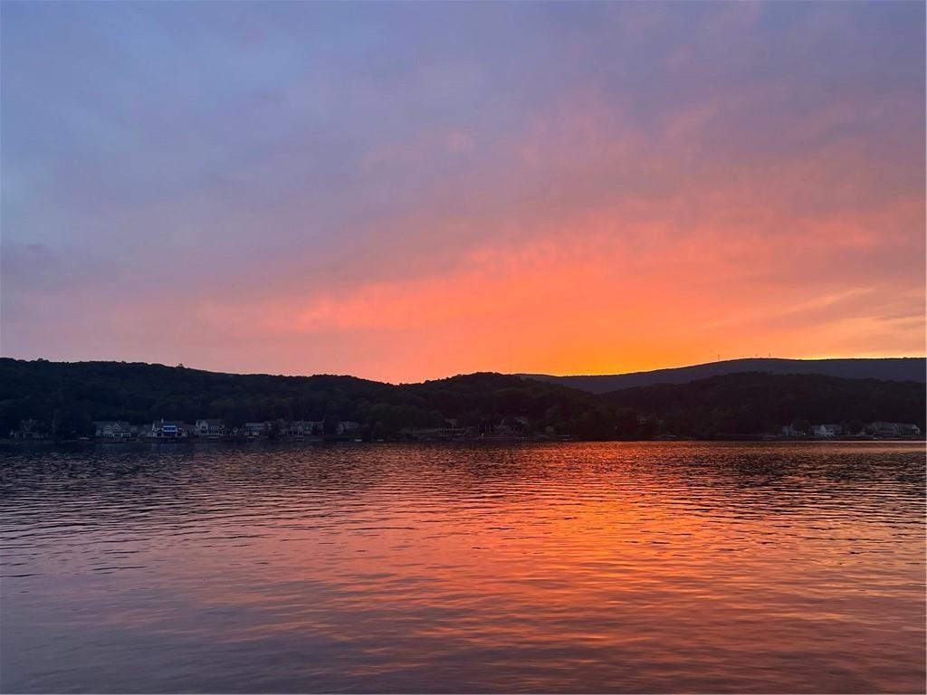 118 Broadwater Court