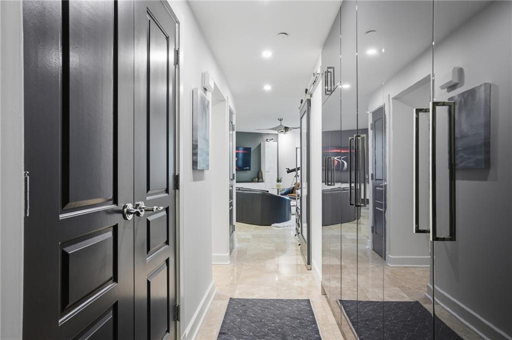 700 Park Regency Place NE 501