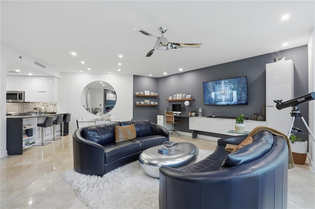 700 Park Regency Place NE 501