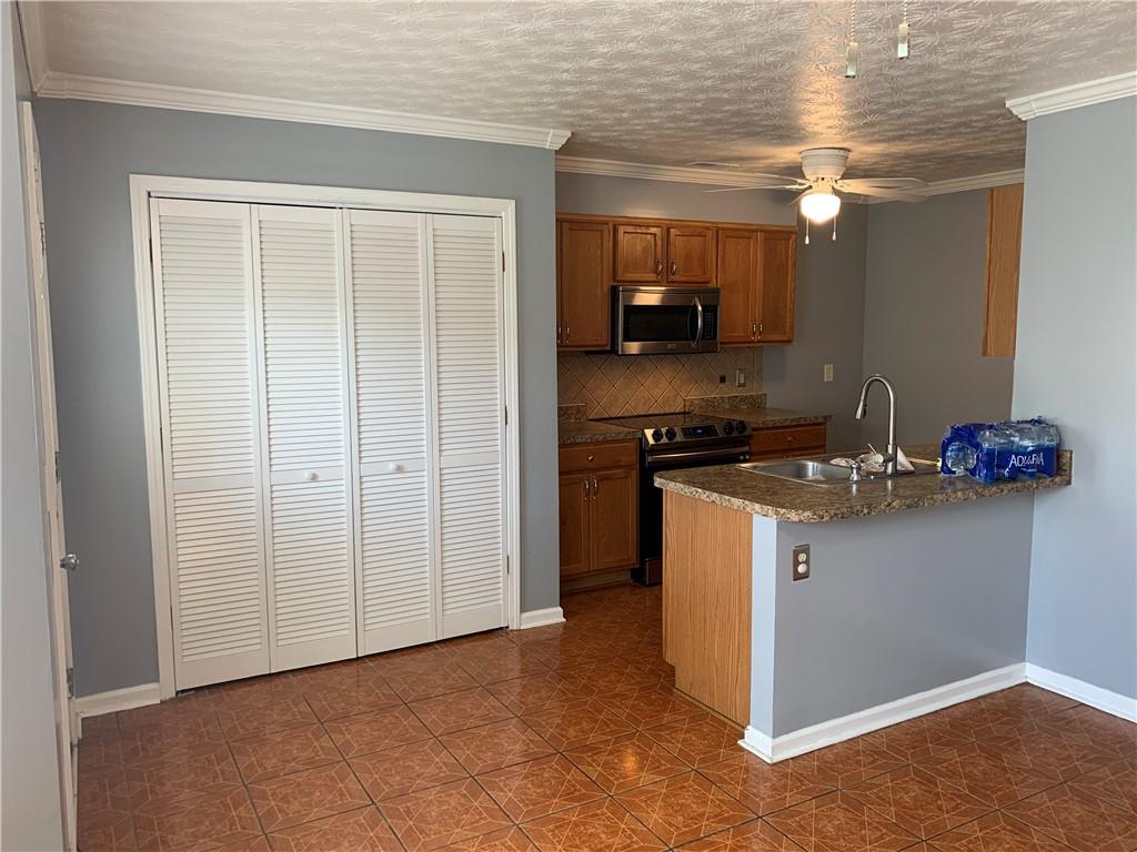 5897 Strathmoor Manor Circle, Lithonia, Georgia image 22