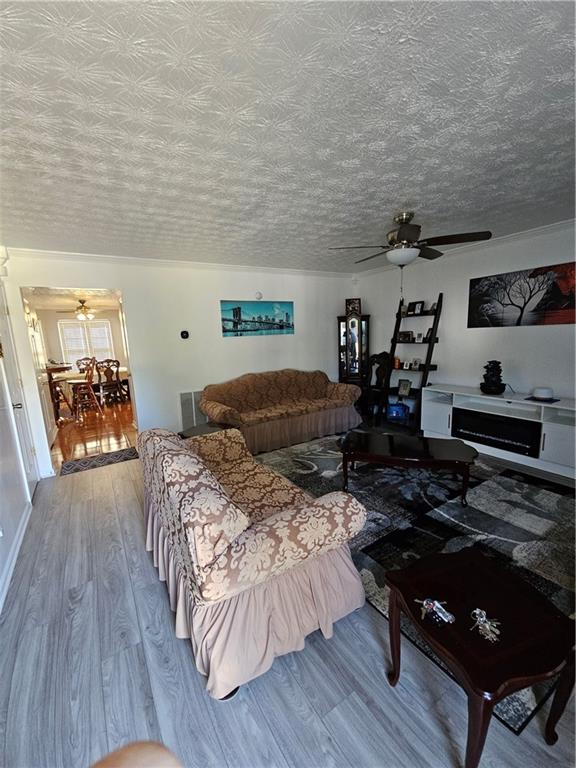 5897 Strathmoor Manor Circle, Lithonia, Georgia image 3