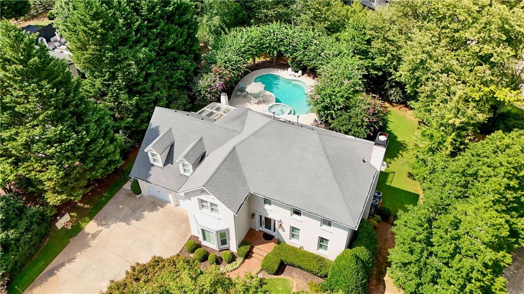425 Red Jacket Way