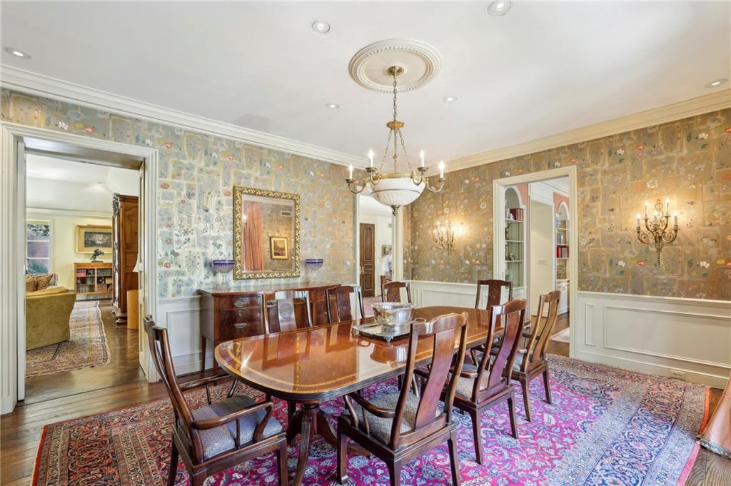 4195 Woodland Brook Drive, Atlanta, Georgia image 8