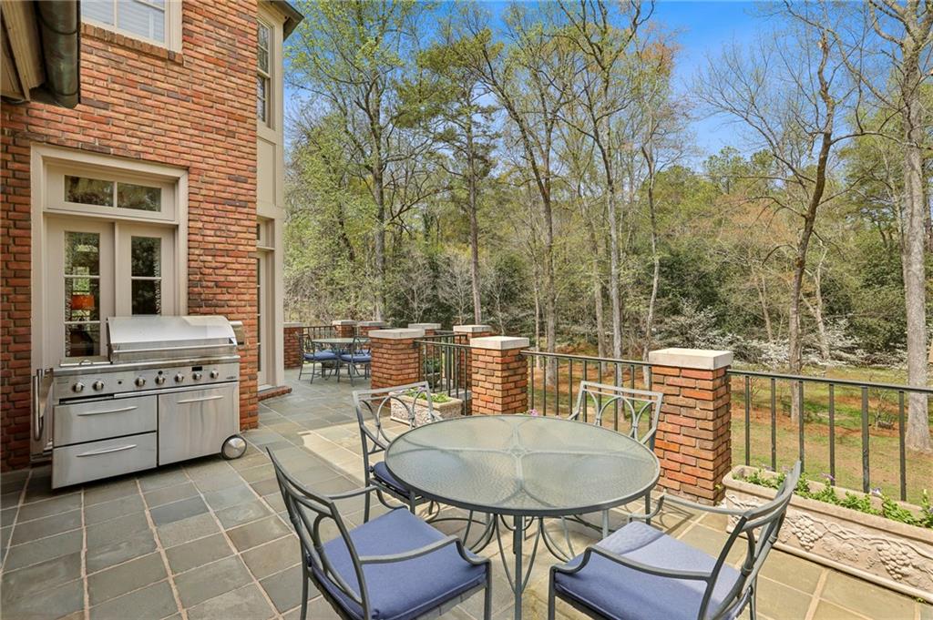 4195 Woodland Brook Drive, Atlanta, Georgia image 17