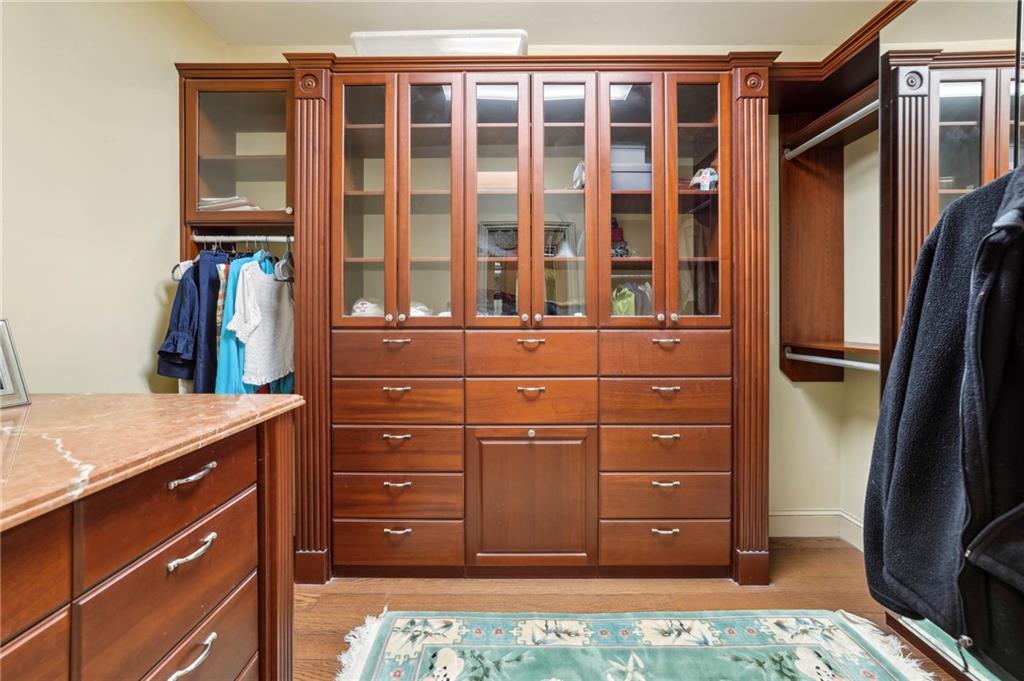 4195 Woodland Brook Drive, Atlanta, Georgia image 14