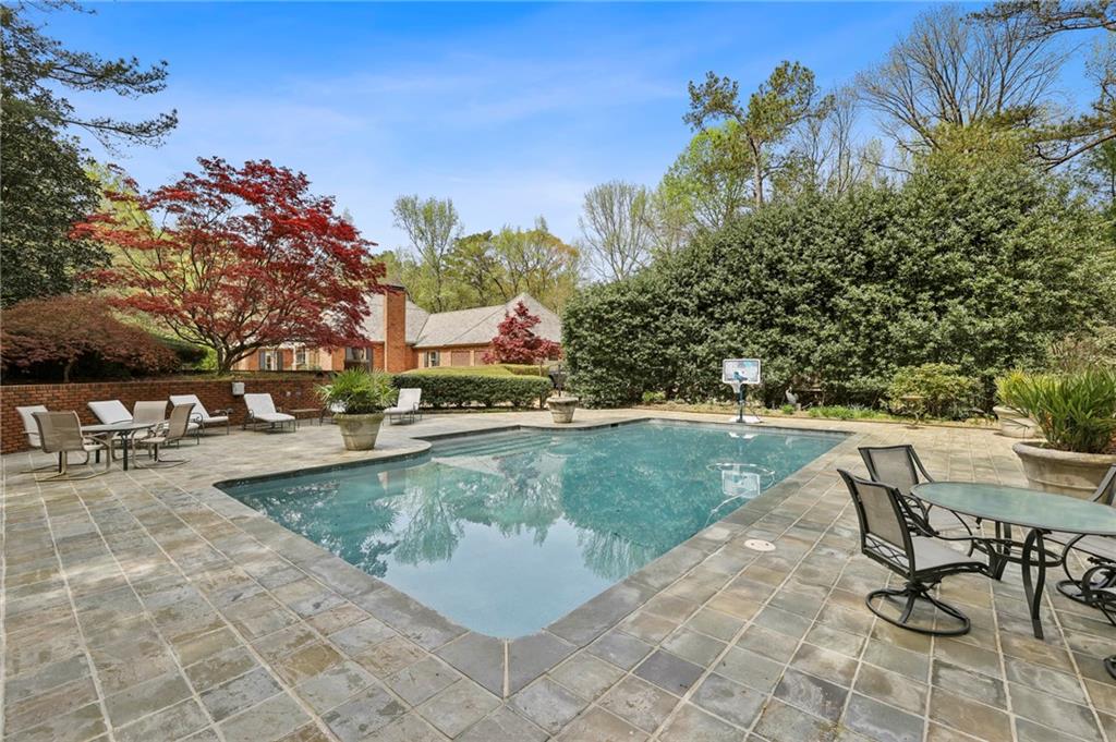 4195 Woodland Brook Drive, Atlanta, Georgia image 18