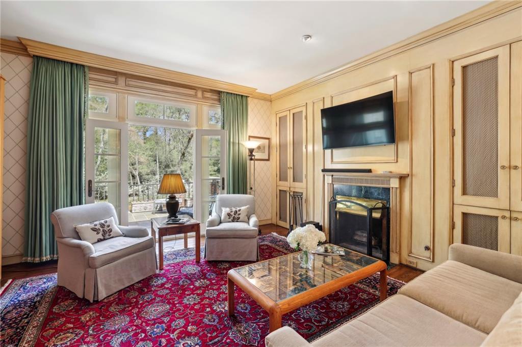 4195 Woodland Brook Drive, Atlanta, Georgia image 10