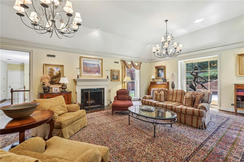 4195 Woodland Brook Drive, Atlanta, Georgia image 4