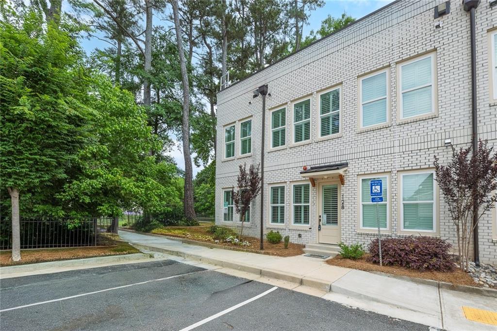 9040 Main Street 128