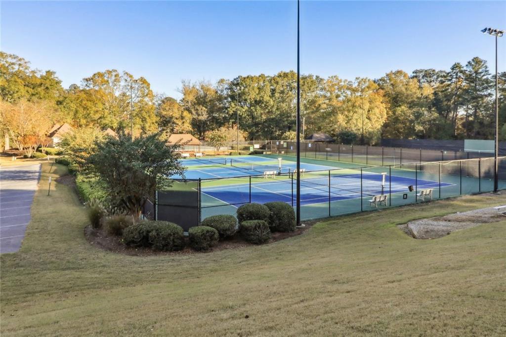 RIVER GLEN - Residential