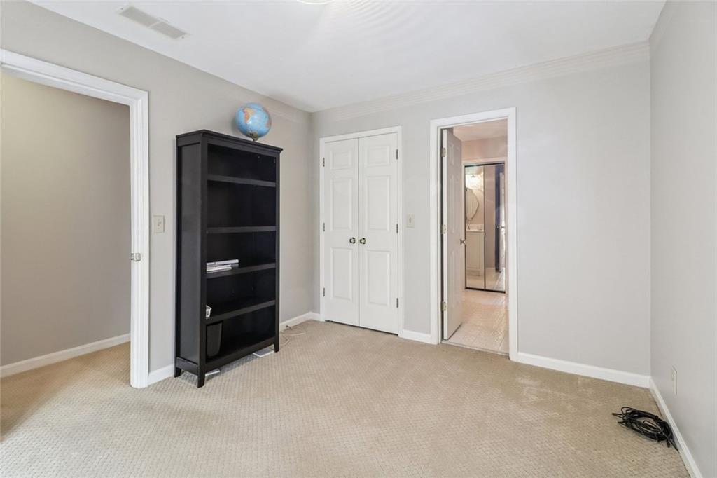 RIVER GLEN - Residential