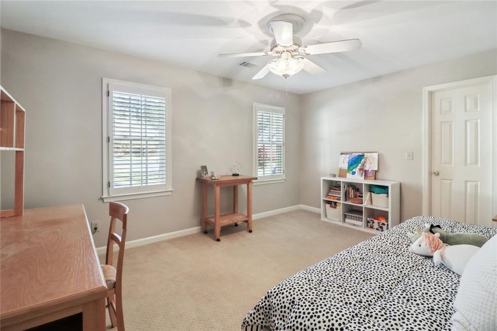 RIVER GLEN - Residential