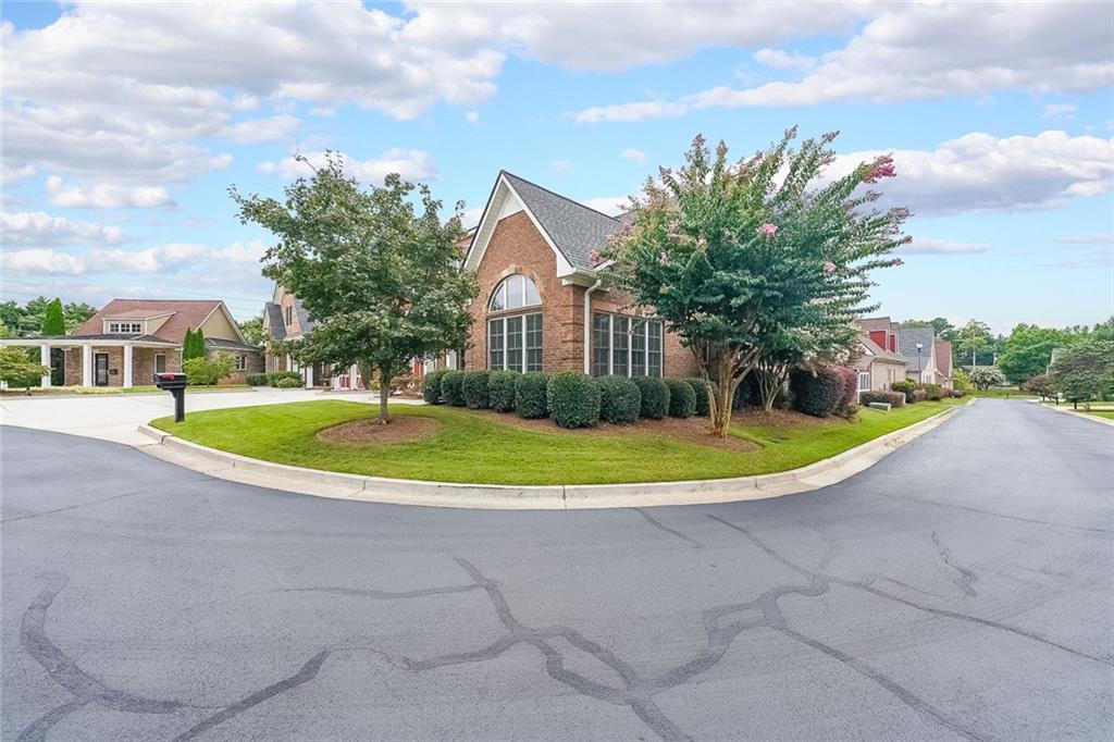 2314 Sandy Oaks Drive