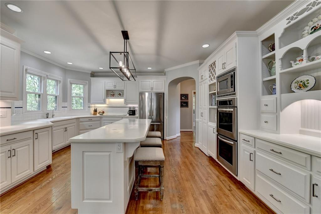 955 Bishopswood Place, Johns Creek, Georgia image 8