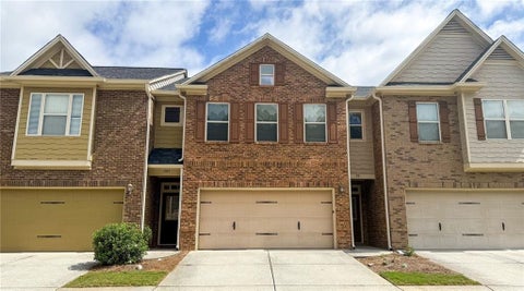 Townhouse For Sale - 281 Oakland Hills Way<br/> Lawrenceville, GA 30044