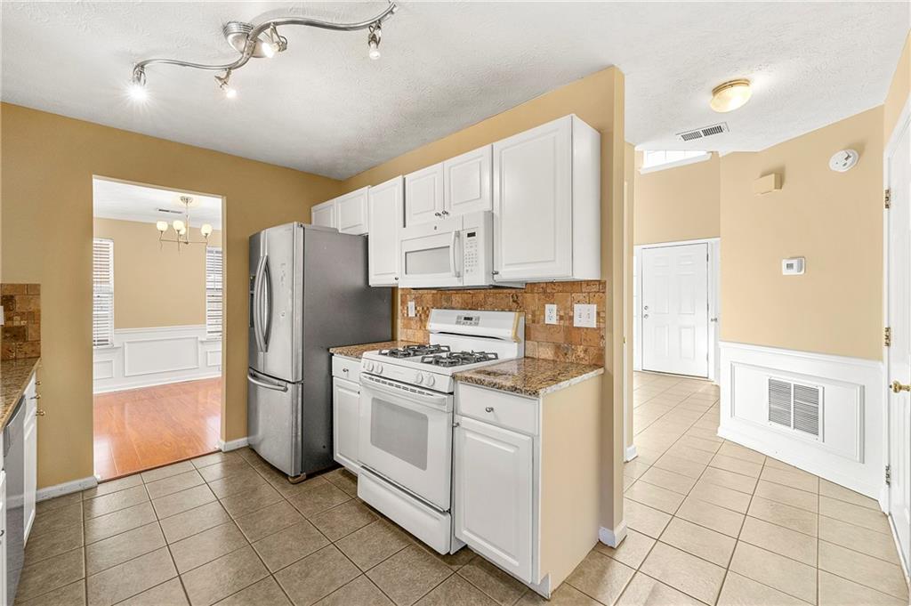13060 Crabapple Lake Drive, Roswell, Georgia image 10