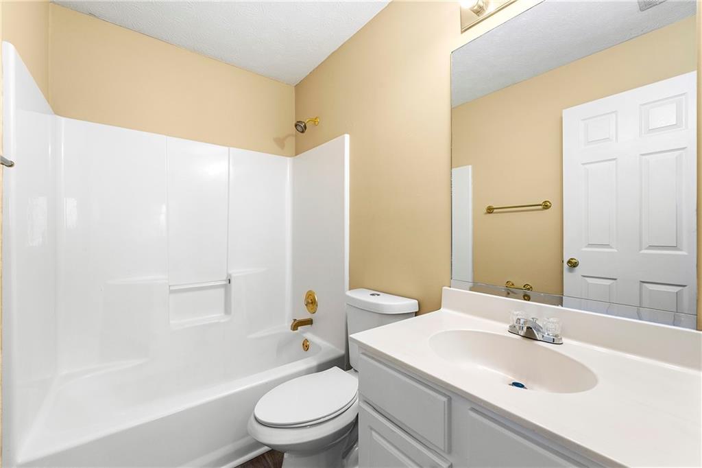 13060 Crabapple Lake Drive, Roswell, Georgia image 22