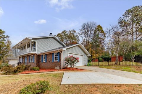 A home in Lilburn