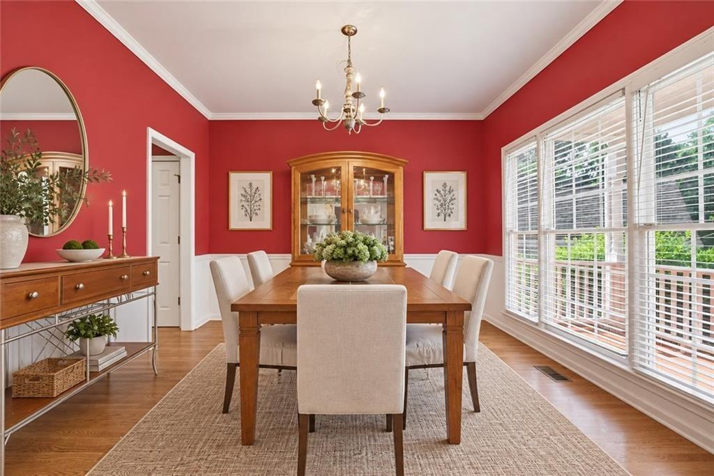 211 Sweetbriar Lane