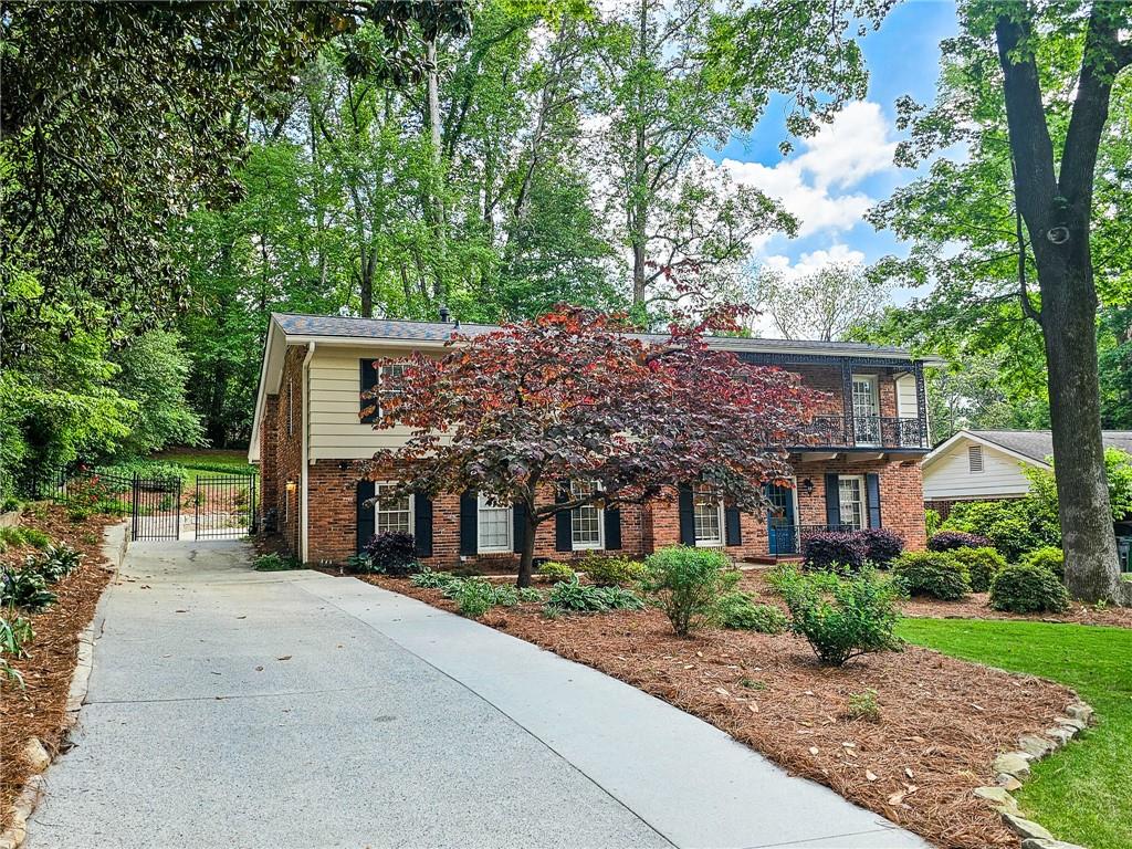 2151 Desmond Drive