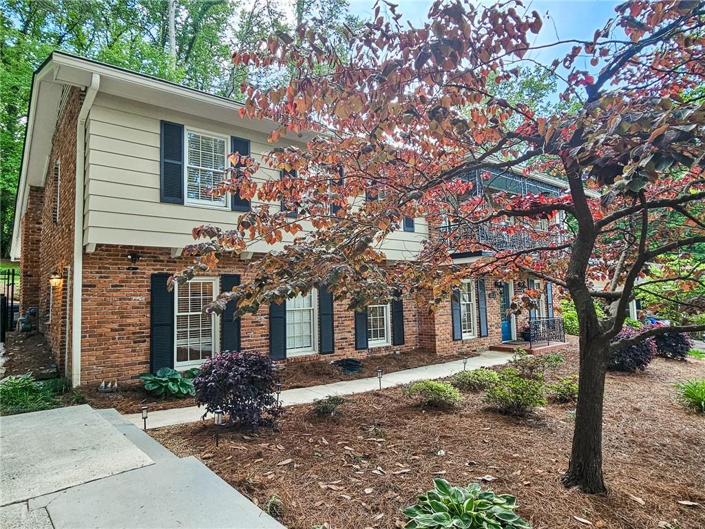 2151 Desmond Drive