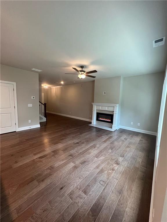 340 Lakeside Court