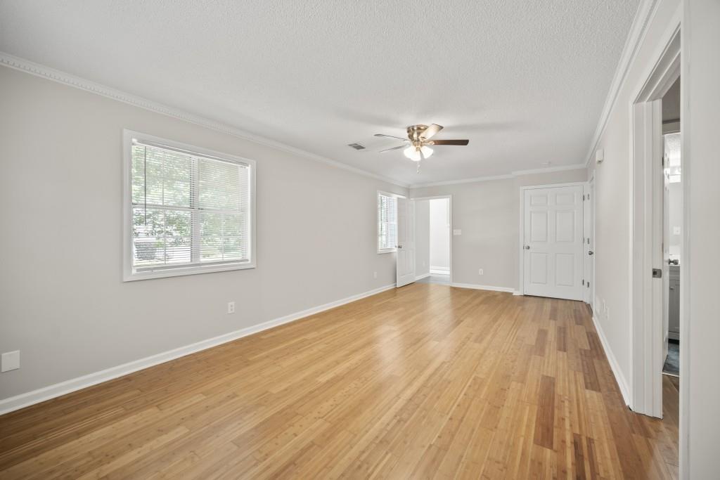 990 Trestle Drive