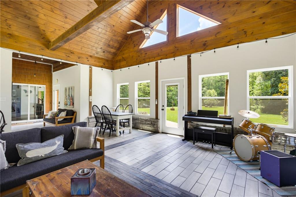 415 Bruce Road