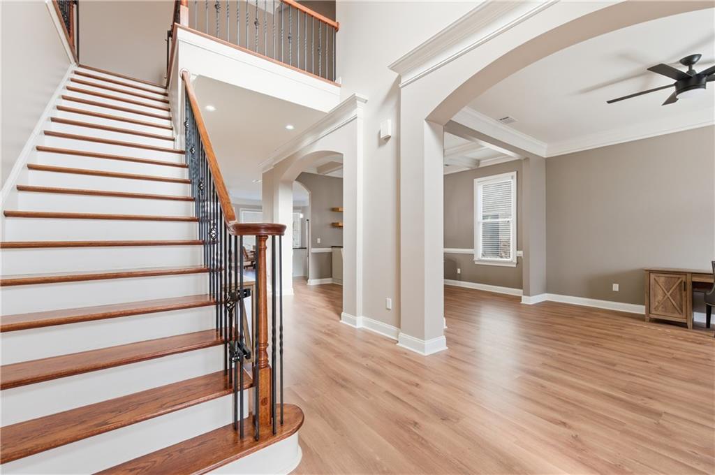 942 Hidden Falls Lane SE