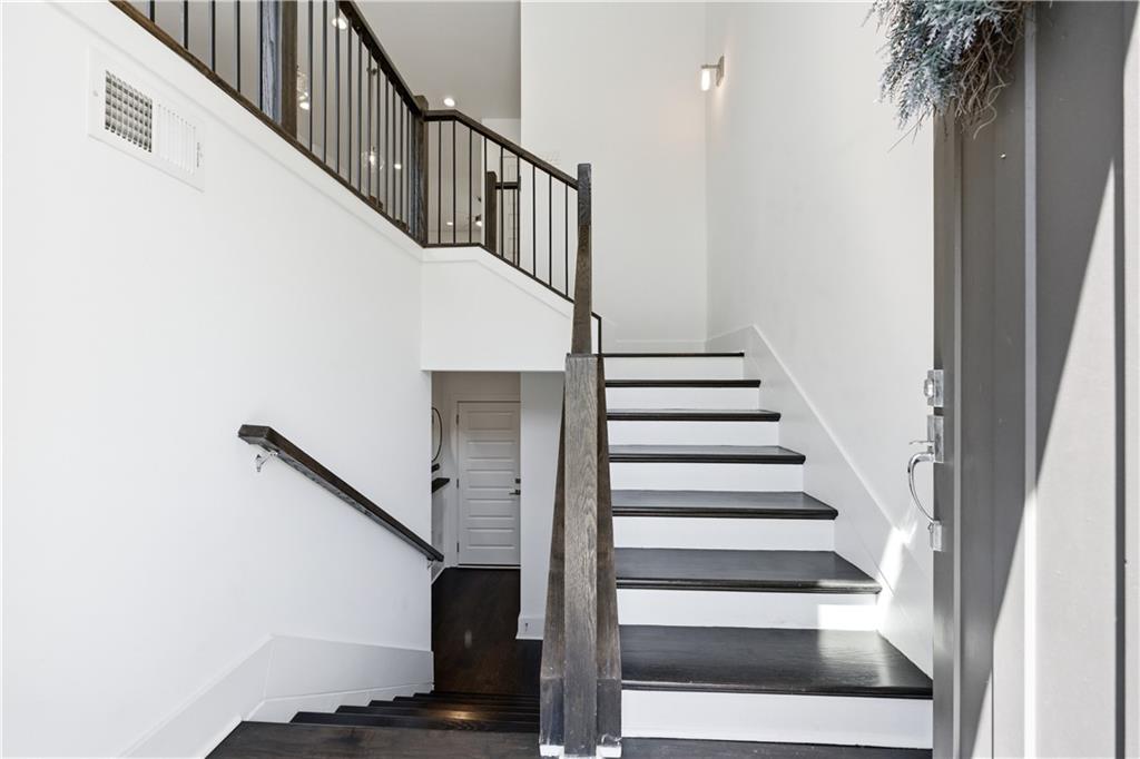 1801 Huntington Hills Lane NW